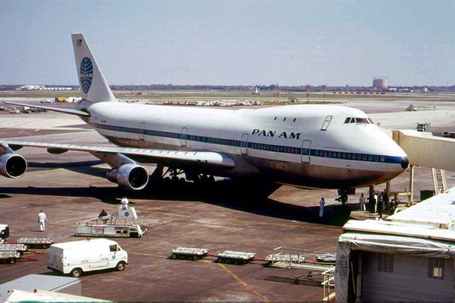 1973年5月、ジョン・F・ケネディ空港に駐機するパンナムのボーイング747-100型機（「クリッパー・スター・オブ・ザ・ユニオン」）（画像：Arthur Tress）