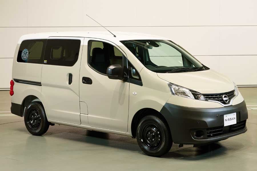 12月発売の日産自動車「NV200バネット MYROOM」（画像：日産自動車）