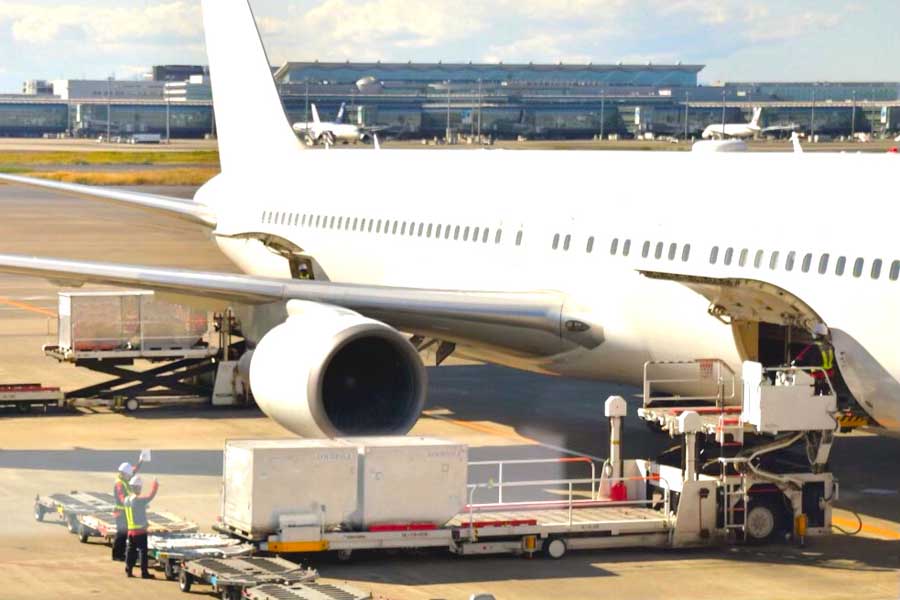 航空貨物のイメージ（画像：写真AC）
