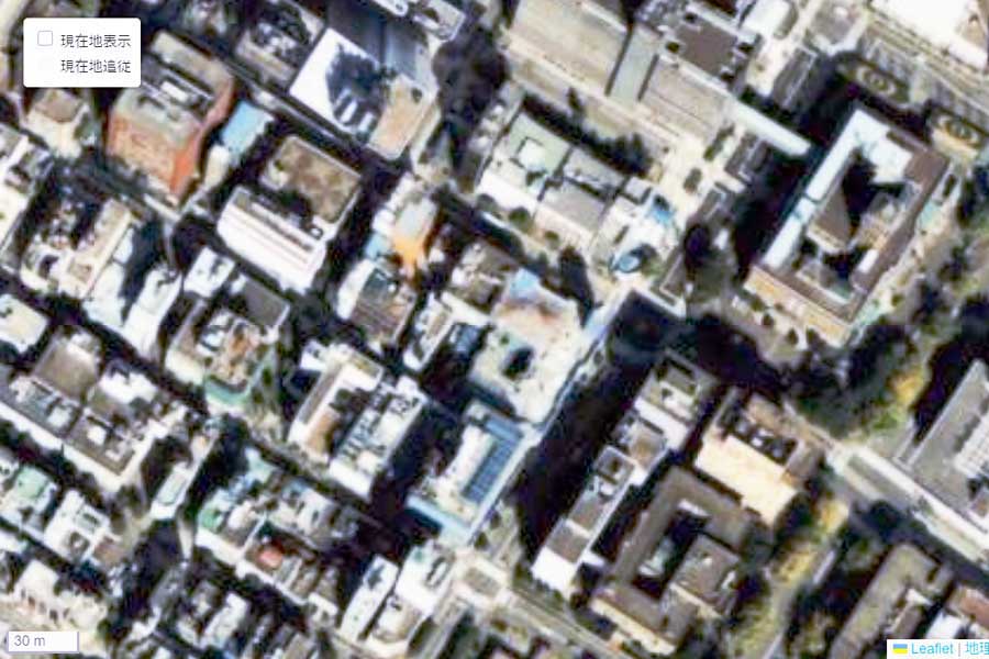 1990年頃に撮影された「岡倉天心の生誕之地」周辺の航空写真（画像：国土地理院）