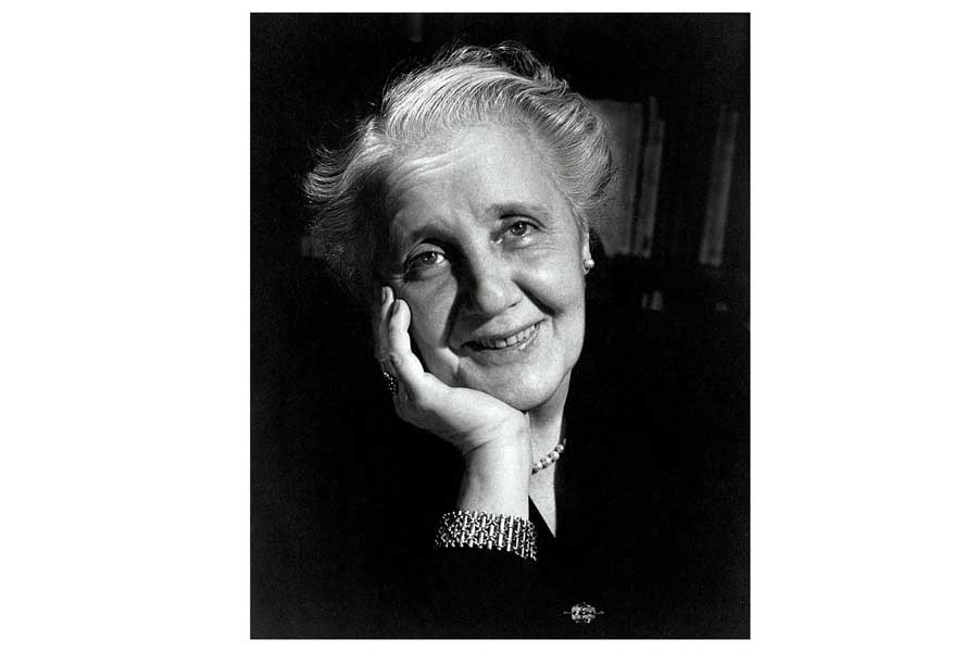 投影同一視を提唱した精神分析医メラニー・クライン(画像:Douglas Glass)