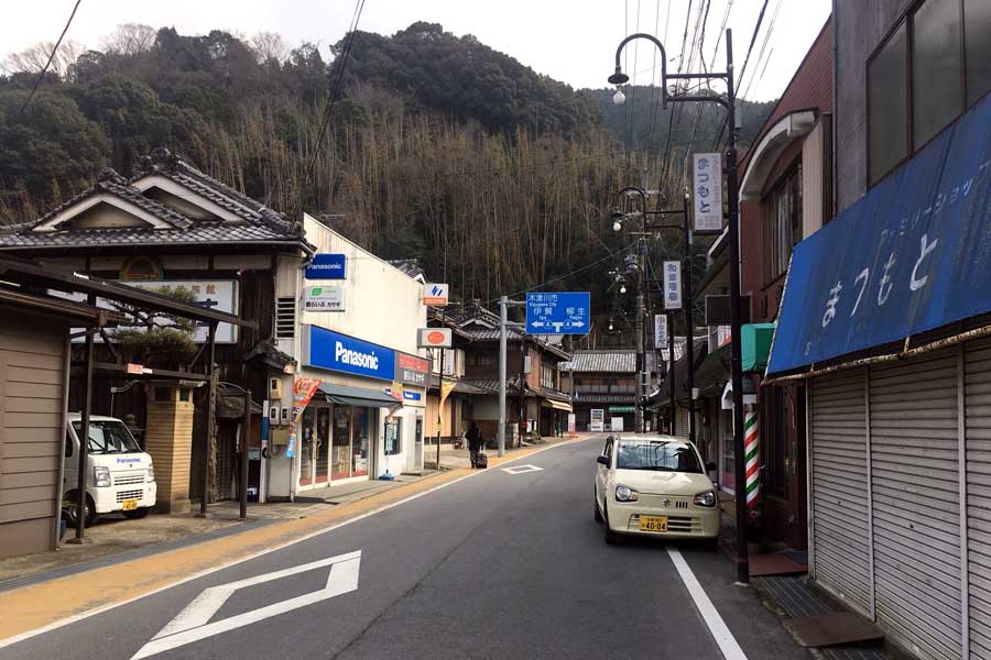 人口減少で将来が危ぶまれる笠置町内（画像：高田泰）