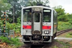 公共交通崩壊＝医療崩壊？ 北海道「通院100km」問題が示す、地域格差の辛らつ現実とは