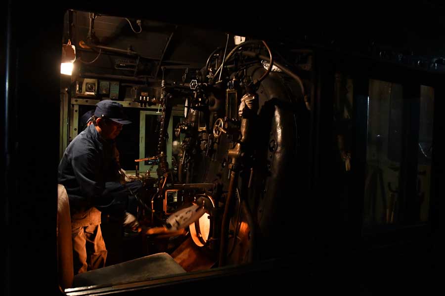 C10の運転台（画像：広岡祐）