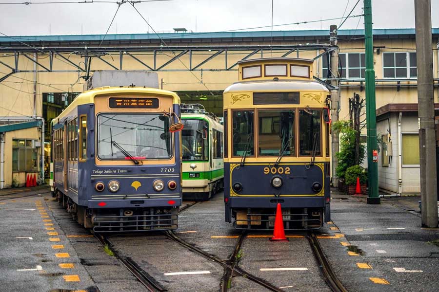 路面電車（画像：写真AC）