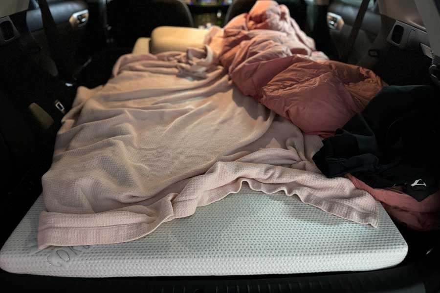 車中泊のイメージ（画像：写真AC）