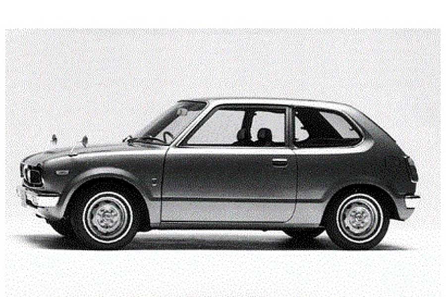 初代シビック（画像：本田技研工業）