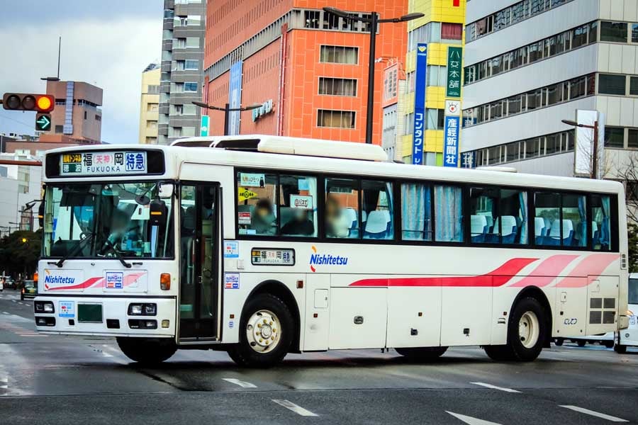 路線バス(画像:写真AC)