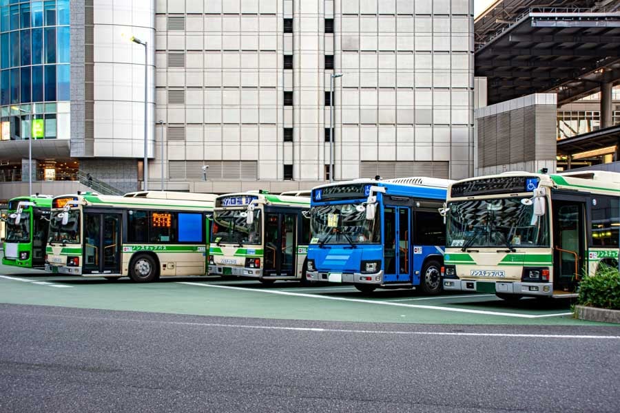 路線バス(画像:写真AC)