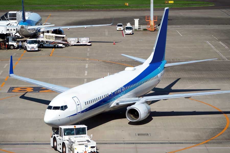 飛行機(画像:写真AC)