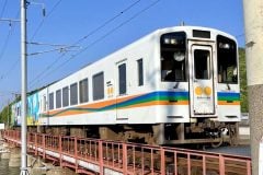 「鉄道会社は民間企業だから」赤字ローカル線の議論を妨げる“思考停止”ワード！ ネット議論を支配する“0.23%の声”とは
