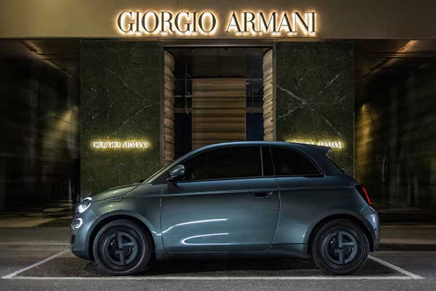 フィアット500e・ジョルジオアルマーニ・コレクターズエディション（画像：フィアット）