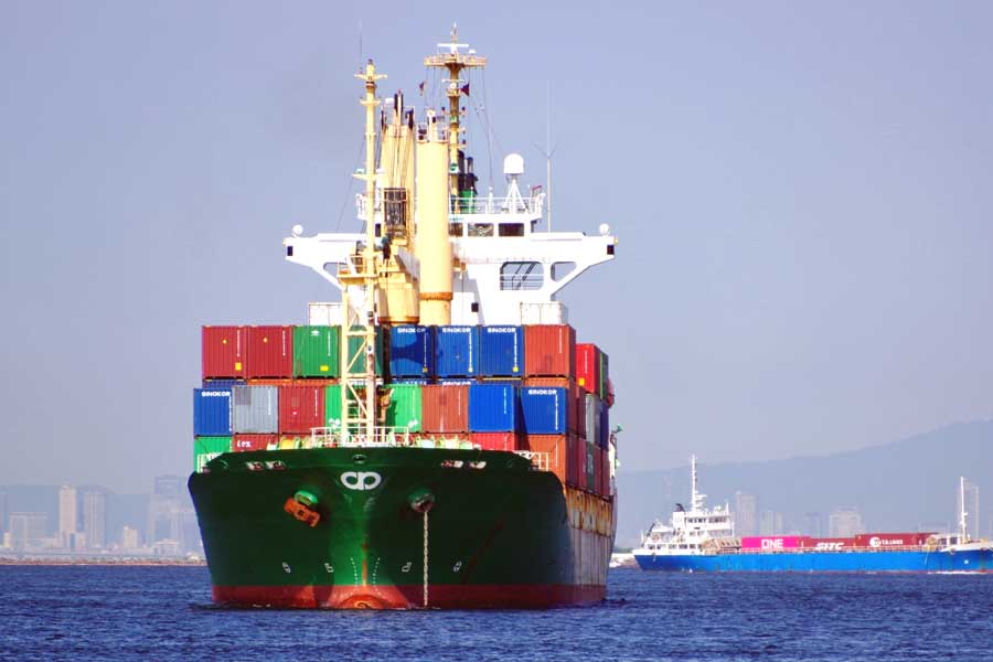 コンテナ船（画像：写真AC）