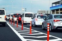 断じて“割り込み”じゃない！ 「ファスナー合流」賛否両論、ドイツで常識なのに、日本でなかなか根付かないワケ