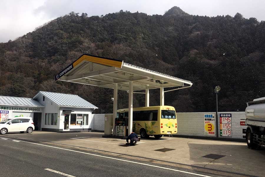 公営で再スタートした川上村のガソリンスタンド(画像:高田泰)
