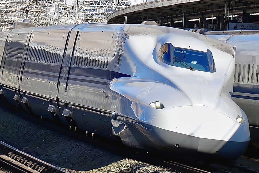 東海道新幹線(画像:写真AC)