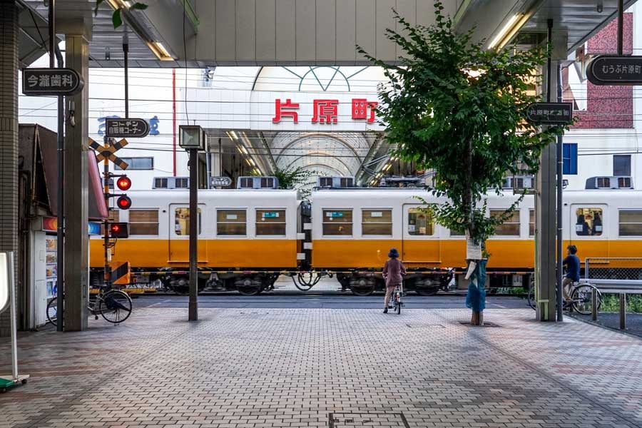 高松の商店街(画像:写真AC)