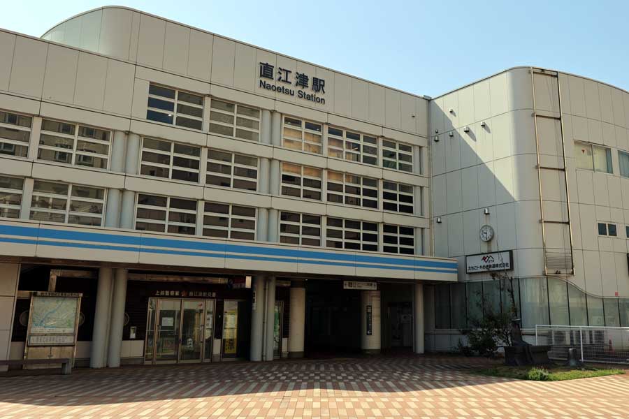 直江津駅（画像：写真AC）