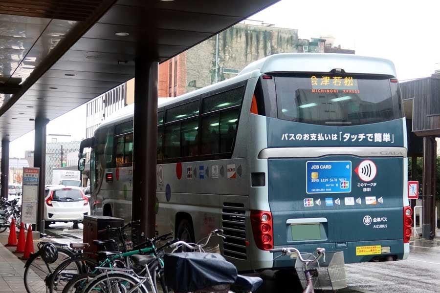 バス停（画像：写真AC）