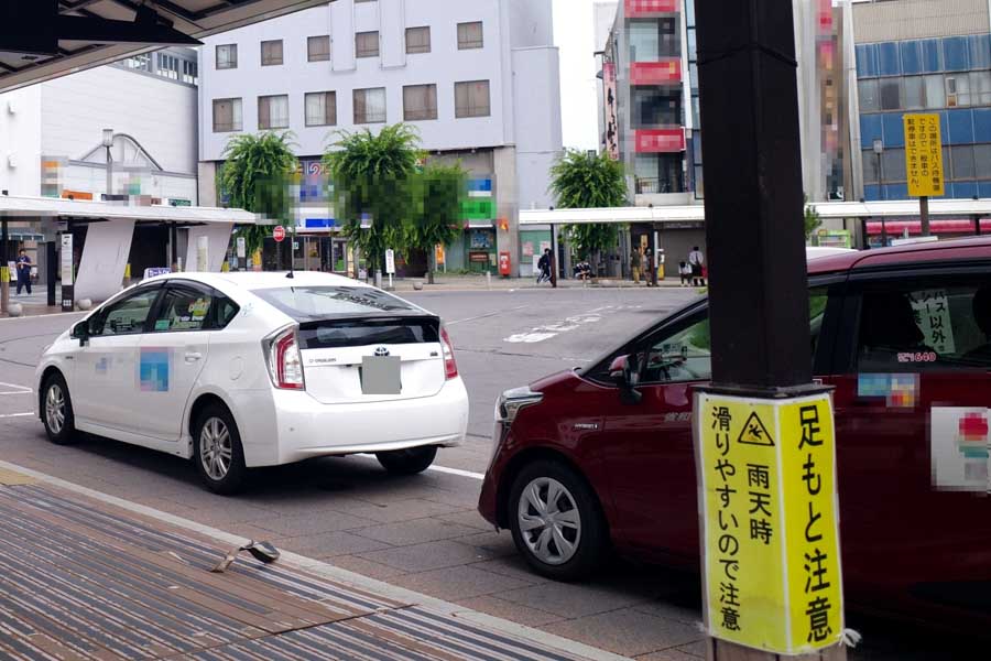 タクシー(画像:写真AC)