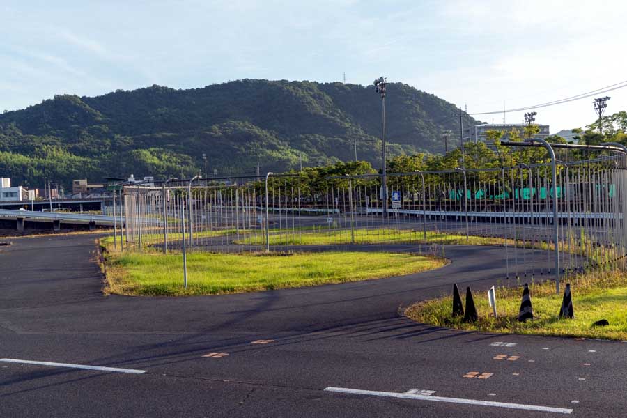 自動車教習所（画像：写真AC）