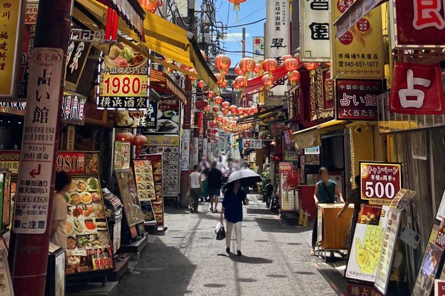 街の風景（画像：写真AC）