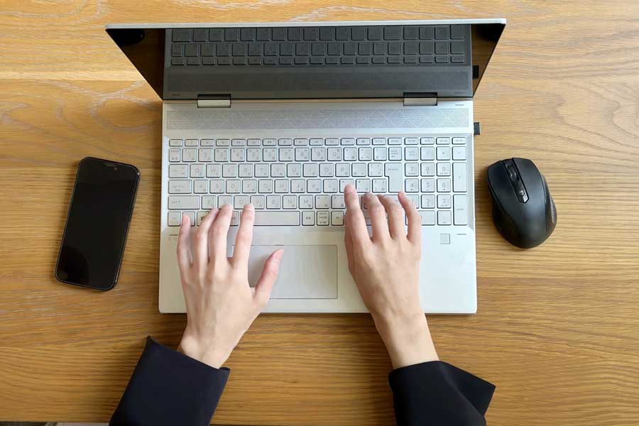 リモートワーク（画像：写真AC）