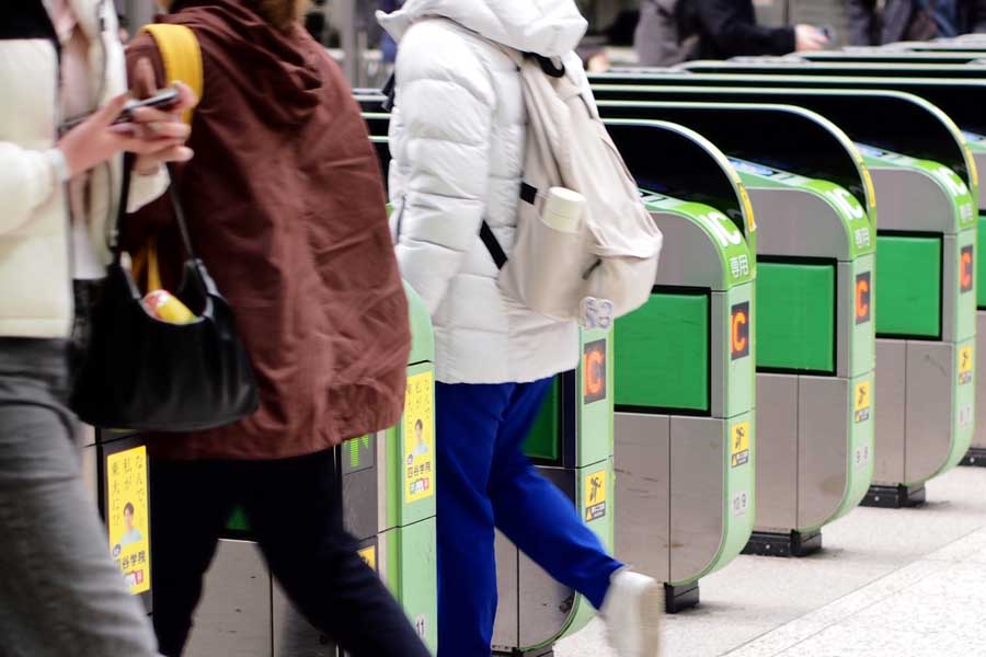 改札機(画像:写真AC)