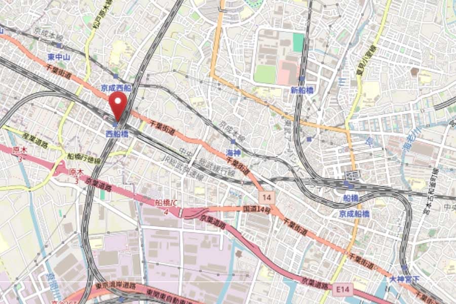 西船橋駅の位置（画像：OpenStreetMap）