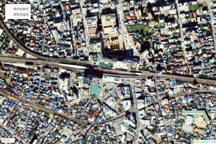 1990年頃の「船橋駅」周辺の航空写真（画像：国土地理院）