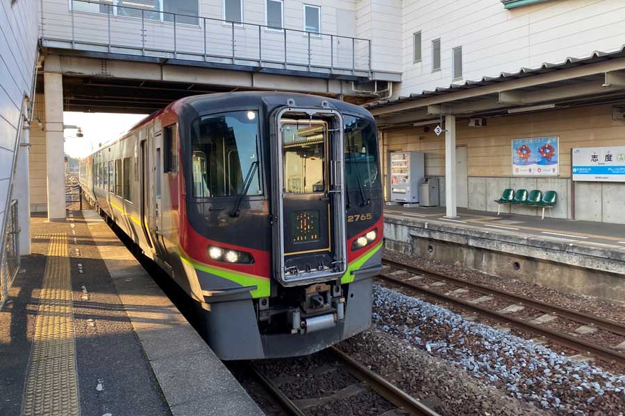 3月で岡山乗り入れを廃止したJR四国の特急「うずしお」（画像：高田泰）