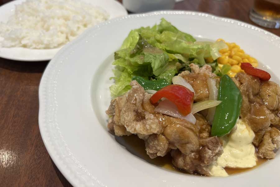 外食イメージ(画像:写真AC)
