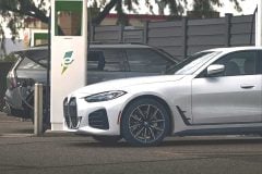 【画像】IQ高い人が選ぶ「自動車メーカー」が判明！ 衝撃のランキング発表！ 日本メーカーは何位？