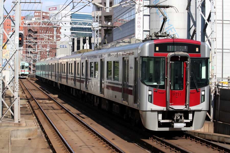 鉄道（画像：写真AC）