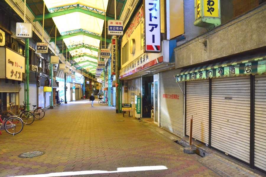 シャッター商店街のイメージ（画像：写真AC）