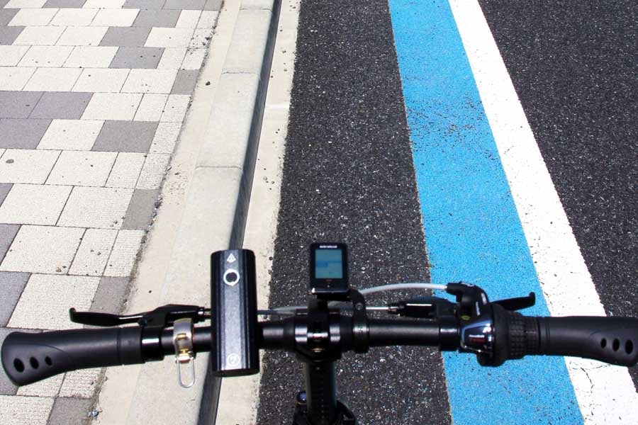 道路（画像：写真AC）