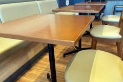 ガスト店長「年収1000万円」は妥当なのか？ 人口減少社会が突きつけるファミレスの存在意義──店長が地域経済のキーマンになる根本理由とは