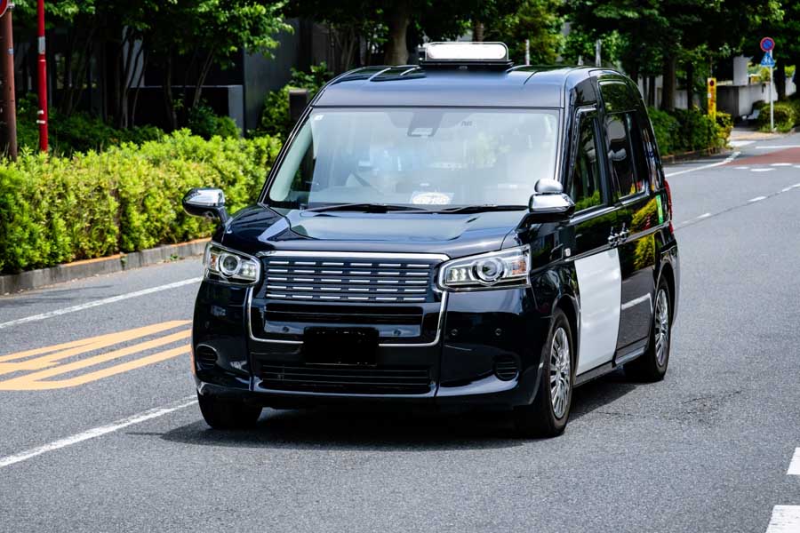 タクシー（画像：写真AC）