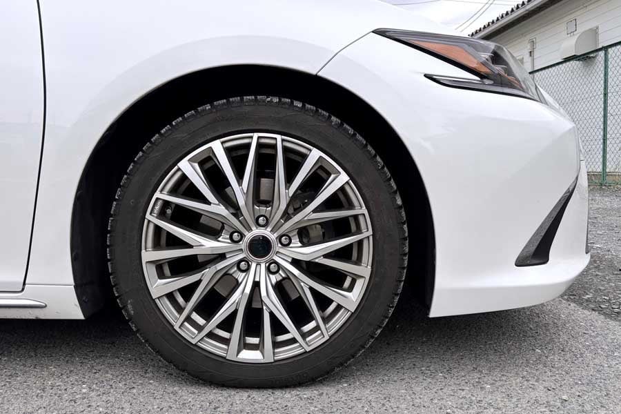 自動車(画像:写真AC)