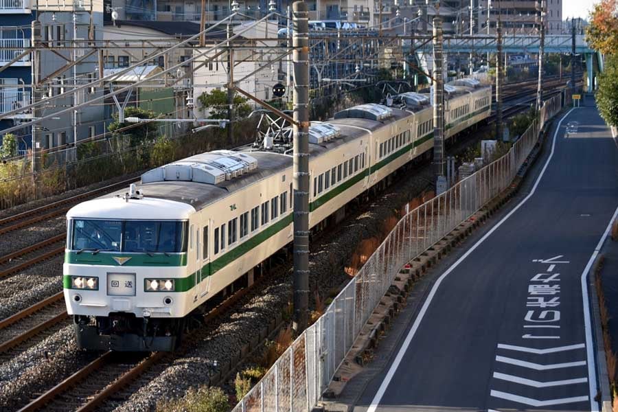 鉄道（画像：写真AC）