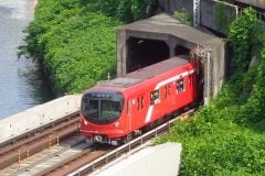 「丸ノ内線 ＝ 地下鉄」なのに、思いっきり「地上」を走っている理由