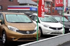 中古車店「倒産ラッシュ」の裏側! 過去最悪ペースで中小が消えるワケ 3年で6000億成長なのになぜ?