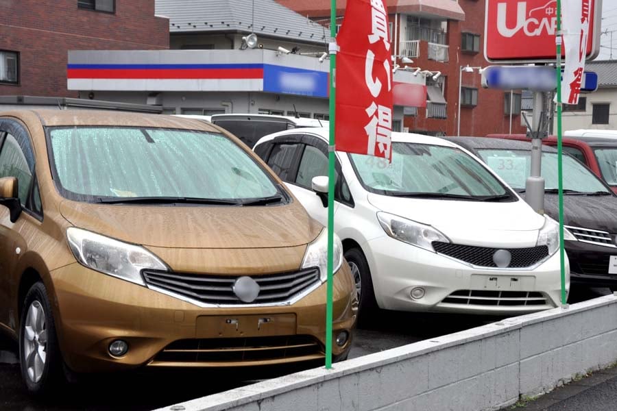 中古車販売店のイメージ（画像：写真AC）
