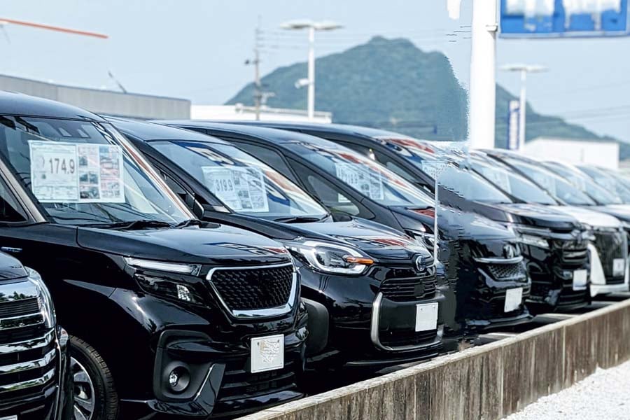 中古車販売店のイメージ（画像：写真AC）