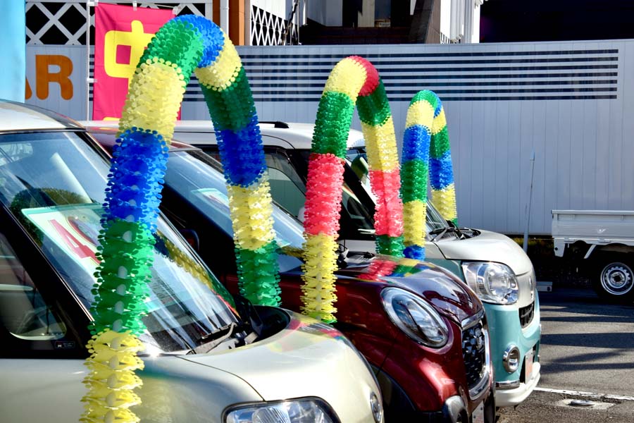 中古車販売店のイメージ（画像：写真AC）