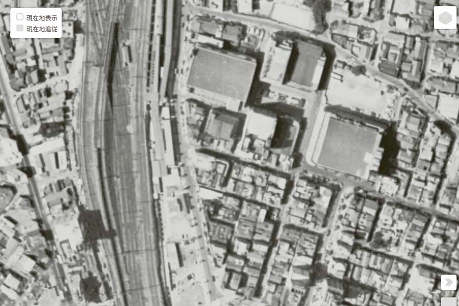 1963年頃の「西武新宿駅」周辺の航空写真（画像：国土地理院）