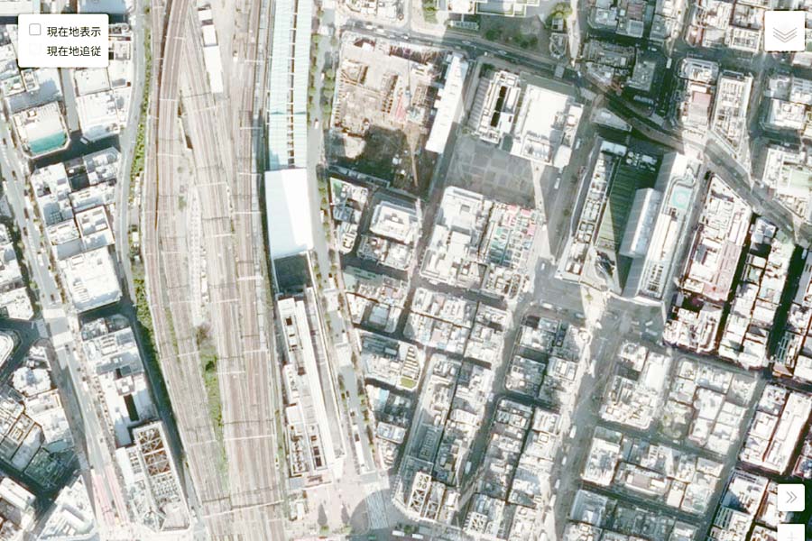 現在の「西武新宿駅」周辺の航空写真（画像：国土地理院）