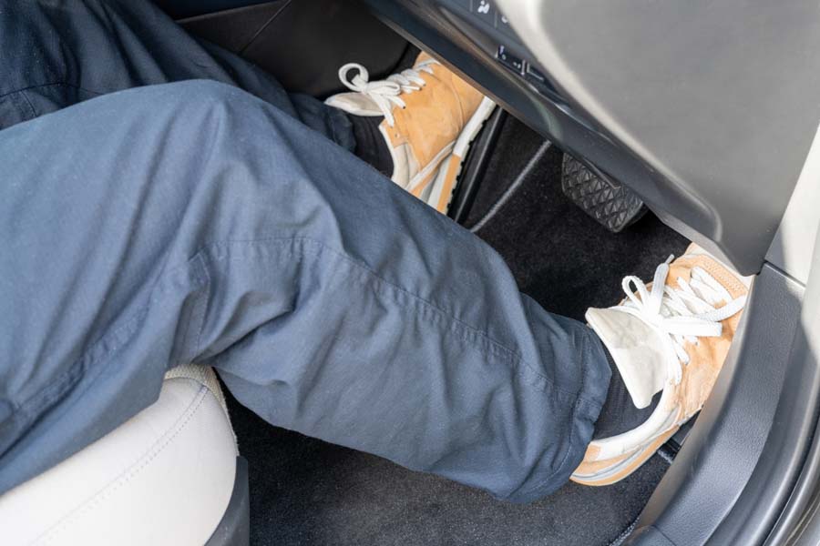 ワンペダルになることの危険性とは？（画像：写真AC）