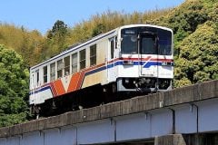 自殺率G7最悪の日本！ 公共交通は「孤立・孤独」の連鎖を断ち切れるのか？
