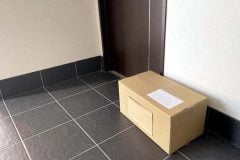 女子中学生の「置き配盗難」が暴く日本社会の不信構造――他人を信じられない社会で、置き配は成立するのか？
